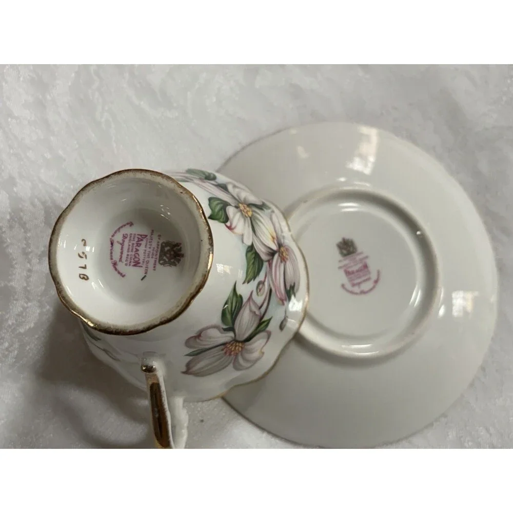 Paragon China Cup & Saucer | Canadian Provincial Flowers | Dogwood Blossoms